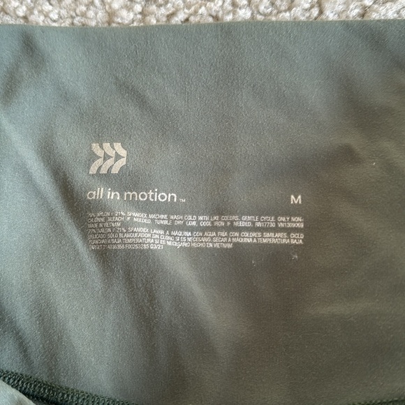 All in Motion Leggings - Picture 7 of 7